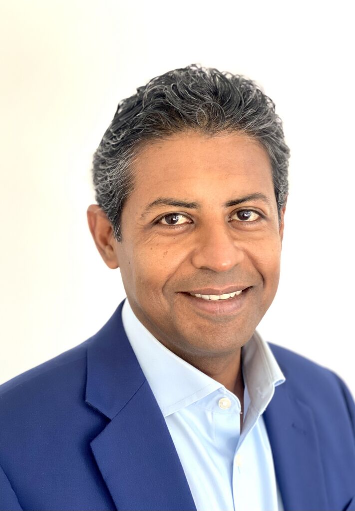 File:Abhik Sen headshot.jpg