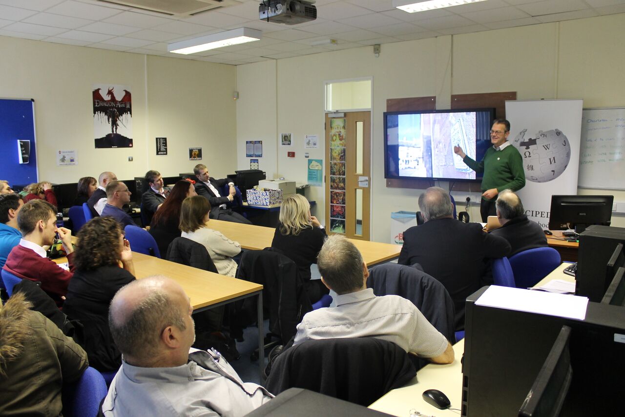 File:Menai Llandrillo College Lecturers Presentation Dec 2013 B.jpeg