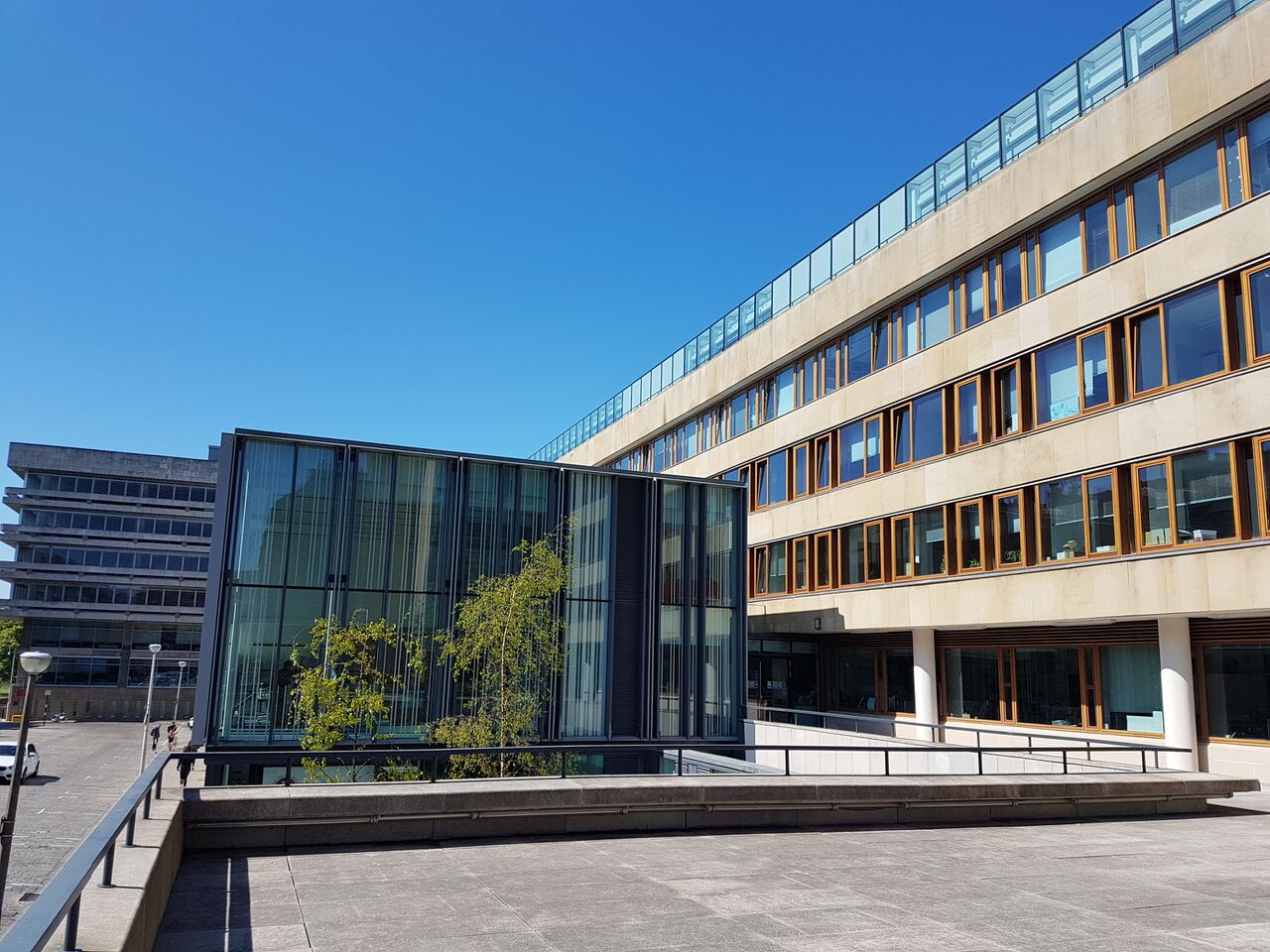 File:Exterior - University of Edinburgh Celtic Knot venue.jpg